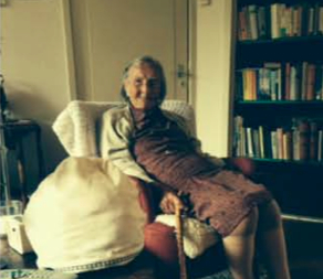 Zingen voor 100-jarige mevrouw Geijl