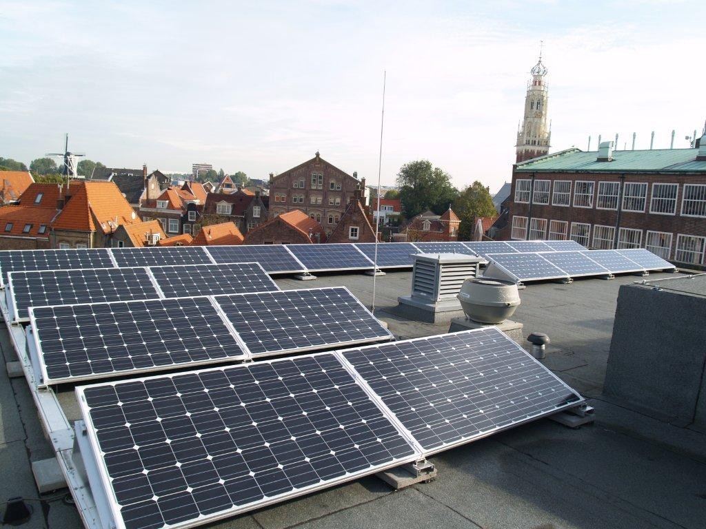 Kom naar de zonne-energiemarkt 24 mei