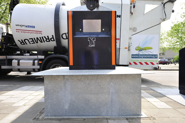 Ondergrondse containers in gebruik genomen